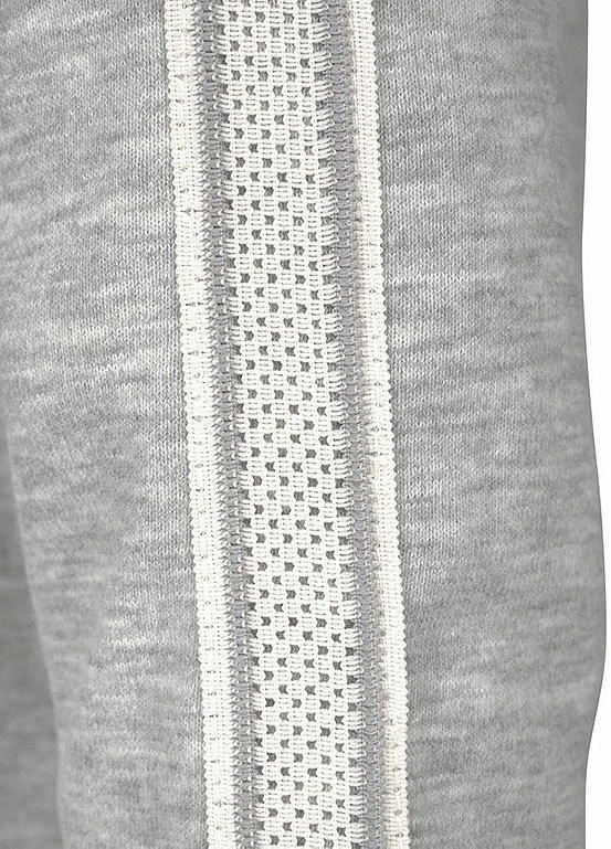 Bench Logo Print Hoody - Image 3